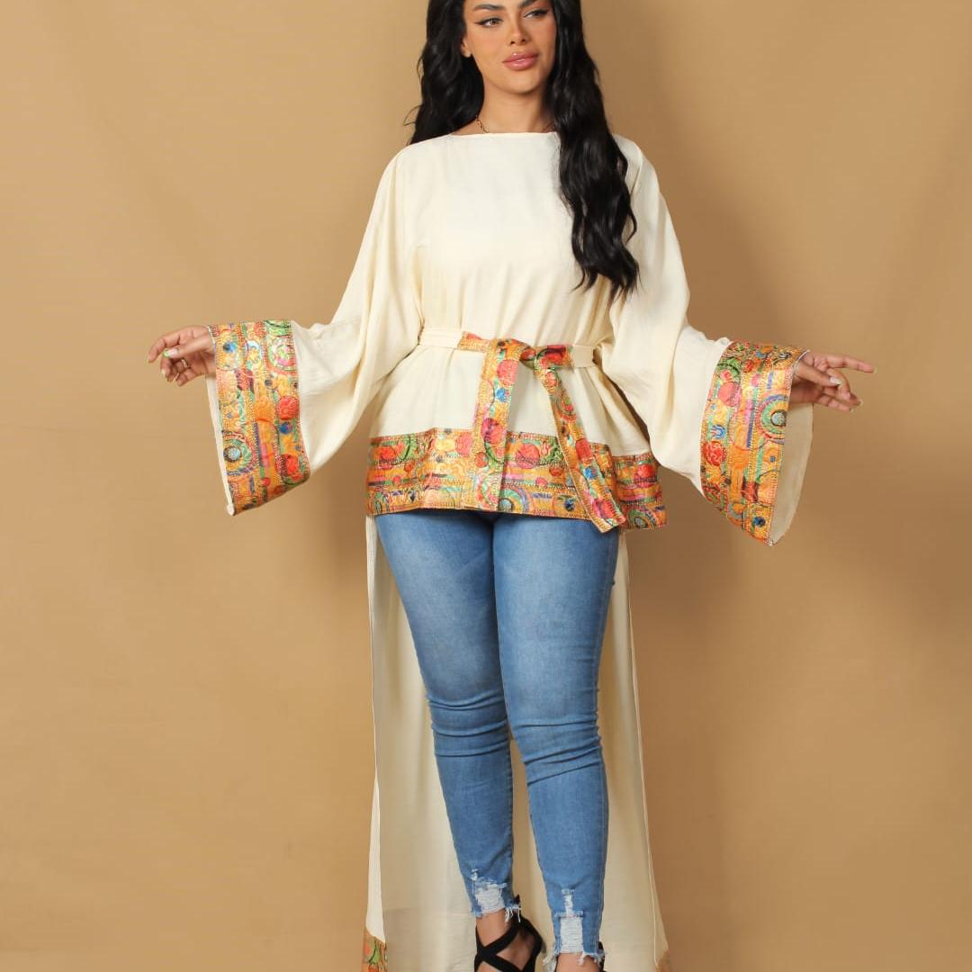 كاب قصير مطرّز من قماش CY – فري سايز وألوان متعددة | Short Embroidered CY Fabric Cape – Free Size & Multi Colors