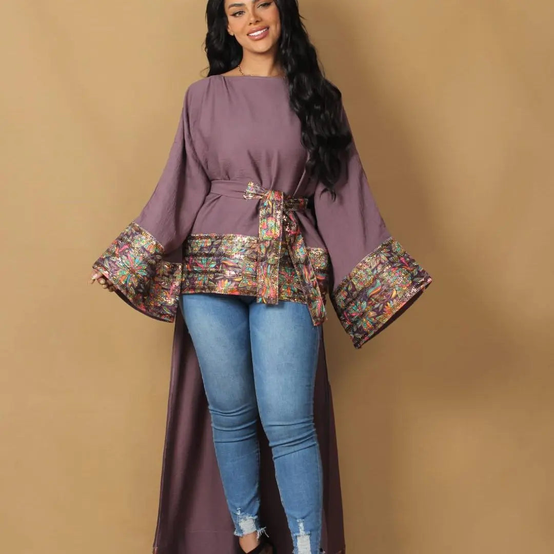 كاب قصير مطرّز من قماش CY – فري سايز وألوان متعددة | Short Embroidered CY Fabric Cape – Free Size & Multi Colors