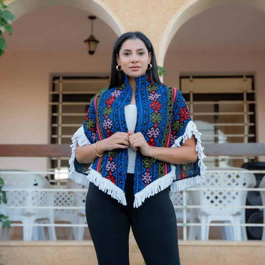 كاب طُلس مطرّز طويل وقصير | تصميم تراثي حرّ وأنيق Embroidered Tulus Cape – Long & Short | Bold Heritage Elegance